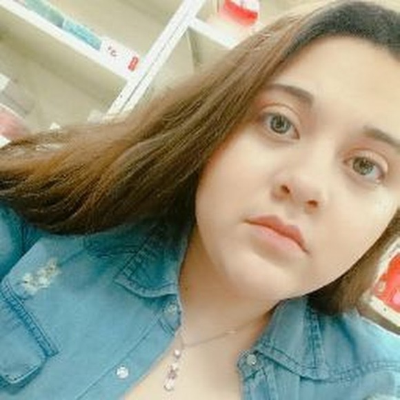 Meet your Posher, Bianca - Picture 1 of 1